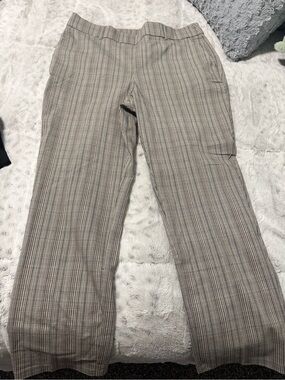 Rafaella Women’s Plaid Dress Pants in Neutral Tan and Gray